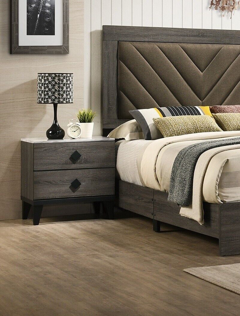 King Size Bed and 2 Nightstands Gray Wood Tufted Headboard 3pc Set D126997