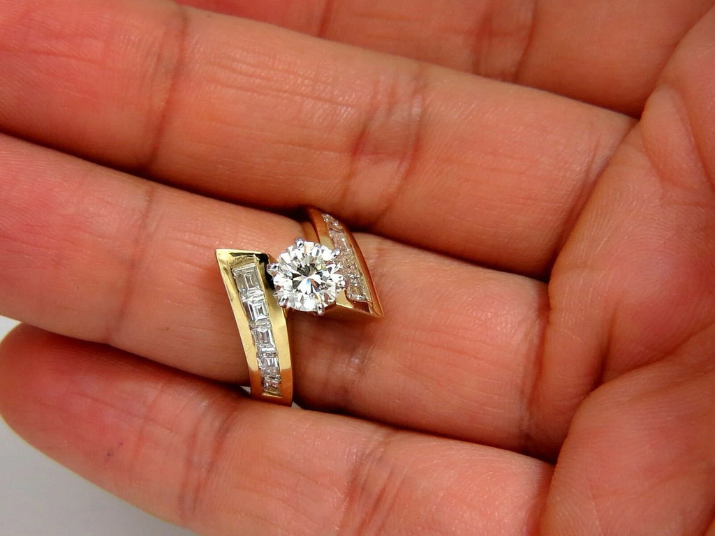 14KT Diamond Crossover Ring E799347