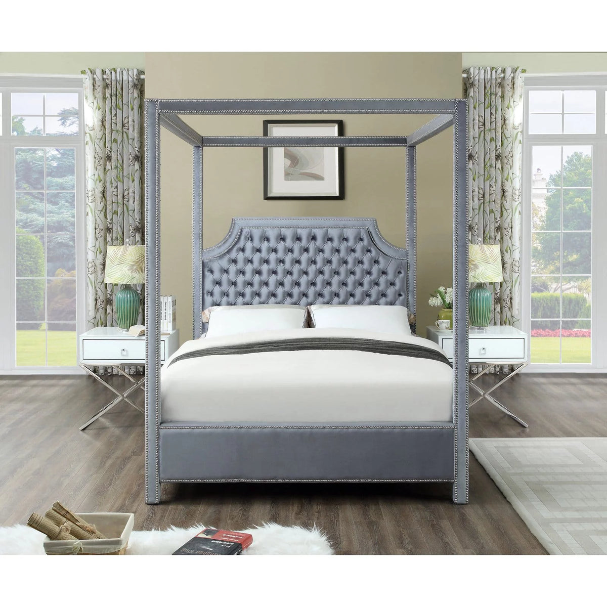 Tufted Canopy Bed with Nailhead Trim B287