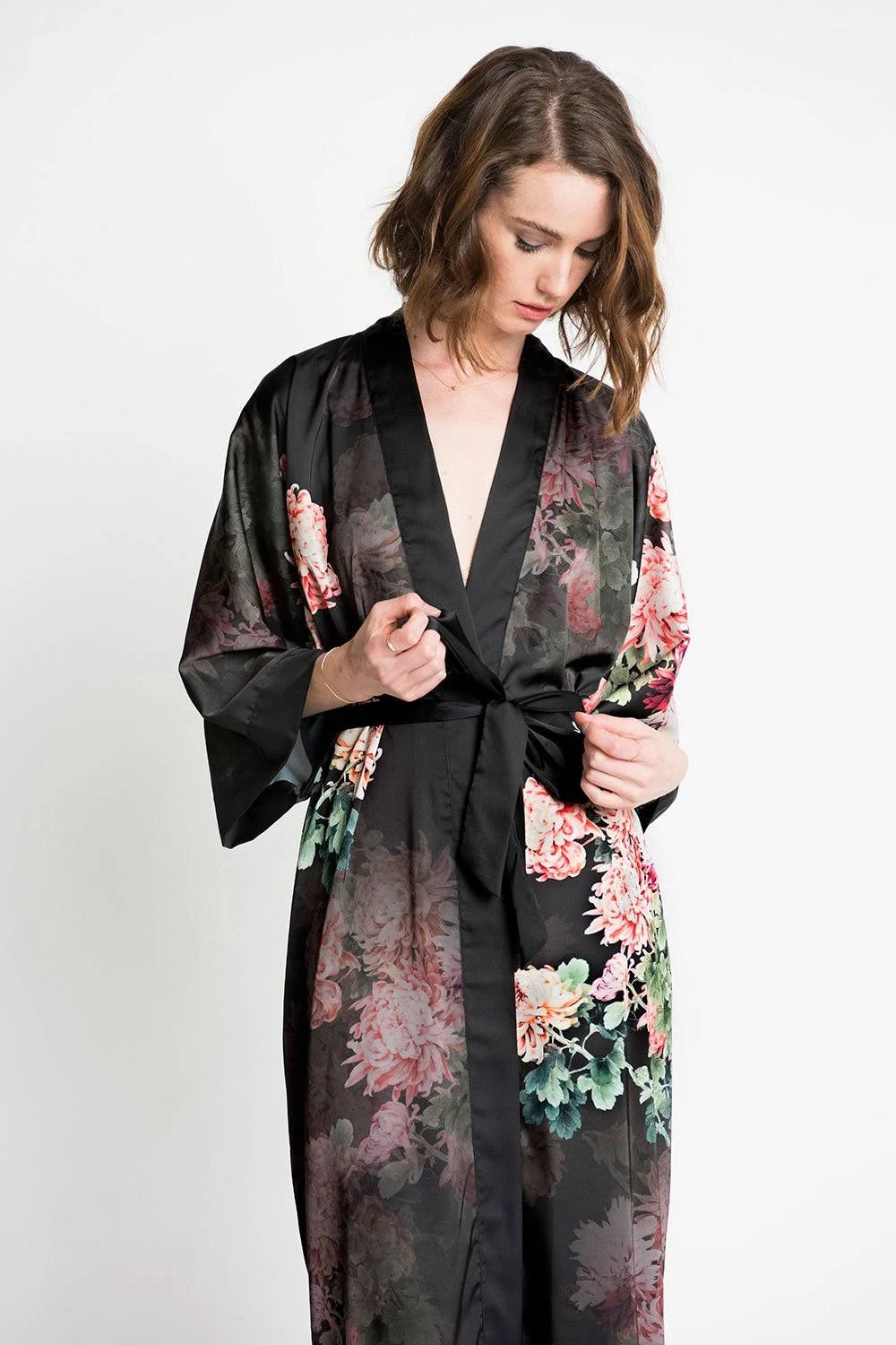 Coral Chrysanthemum Kimono Robe T93309