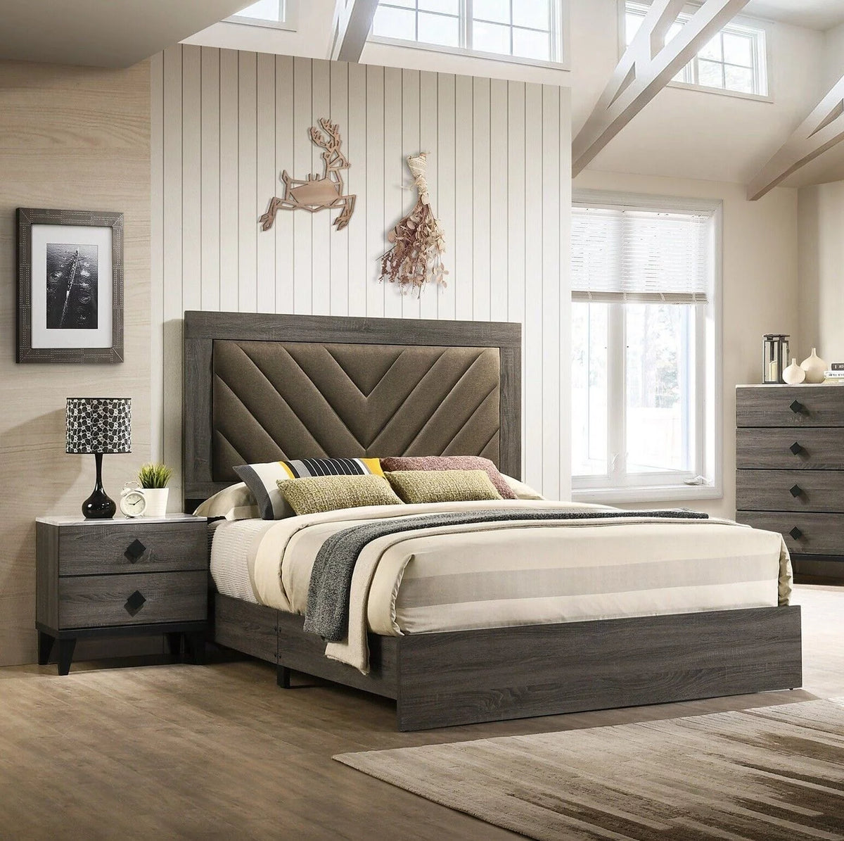 King Size Bed and 2 Nightstands Gray Wood Tufted Headboard 3pc Set D126997