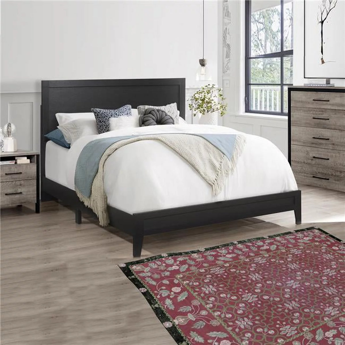 Queen Size Platform Bed W29408