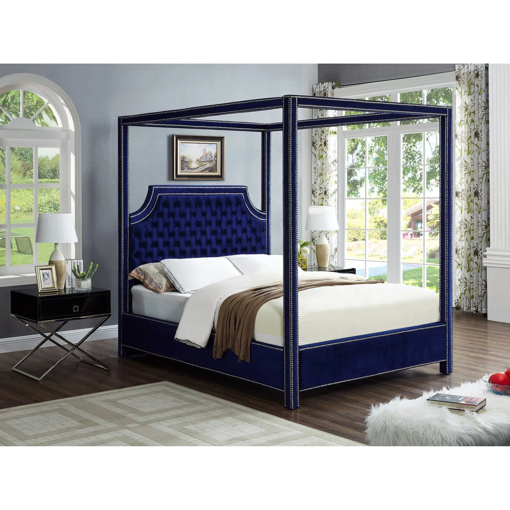 Tufted Canopy Bed with Nailhead Trim B287