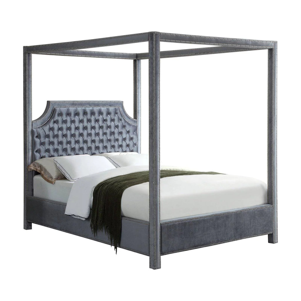 Tufted Canopy Bed with Nailhead Trim B287