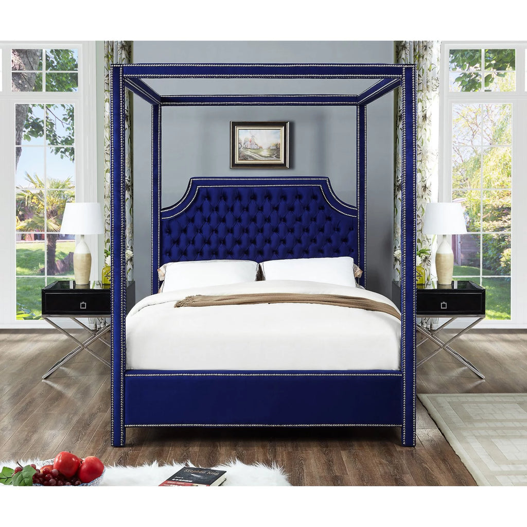 Tufted Canopy Bed with Nailhead Trim B287