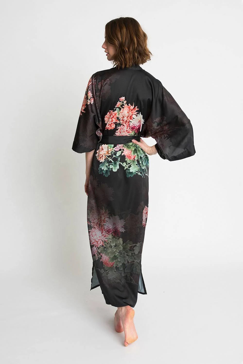 Coral Chrysanthemum Kimono Robe T93309