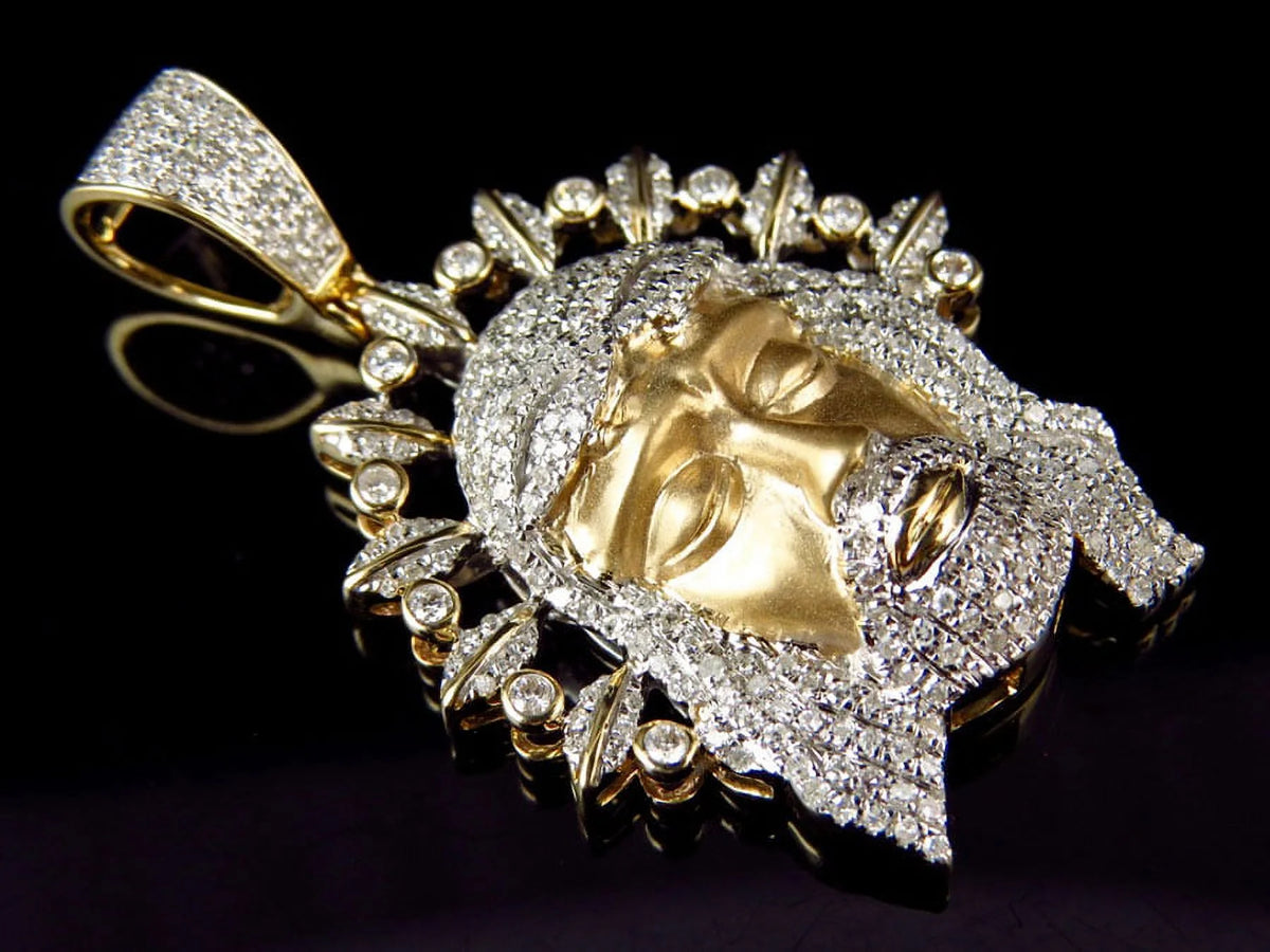 Yellow Gold Diamond Pendant X619045